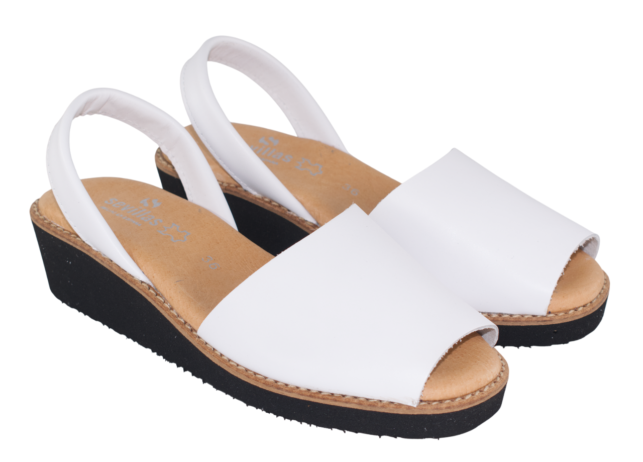 MENORQUINA SRA BLANCO MODELO 531
