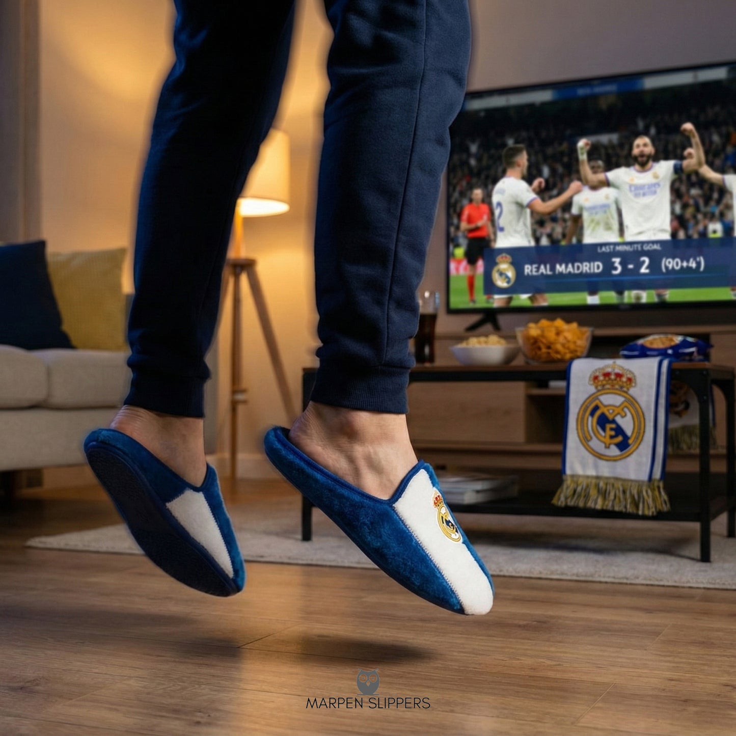 ZAPATILLA FUTBOL O*F*I*C*I*A*L REAL MADRID de andar por casa