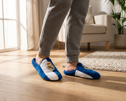 ZAPATILLA FUTBOL O*F*I*C*I*A*L REAL MADRID de andar por casa