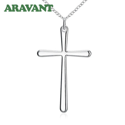 Collar con colgante de cruz de plata