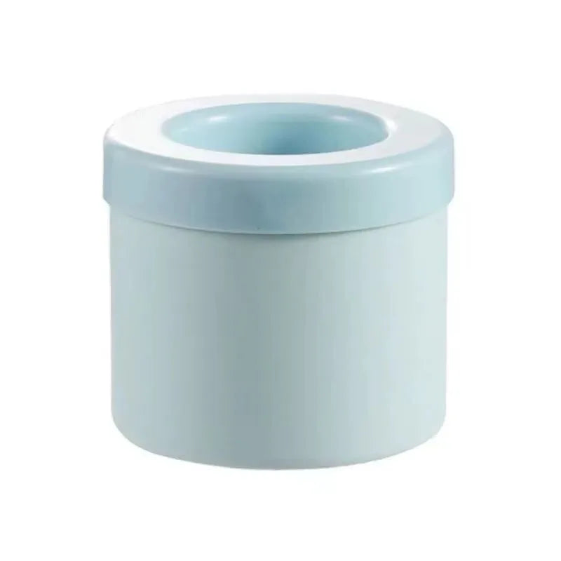 Molde de silicona para cubitos de hielo redondos, hecho en casa, para congelar en el refrigerador.