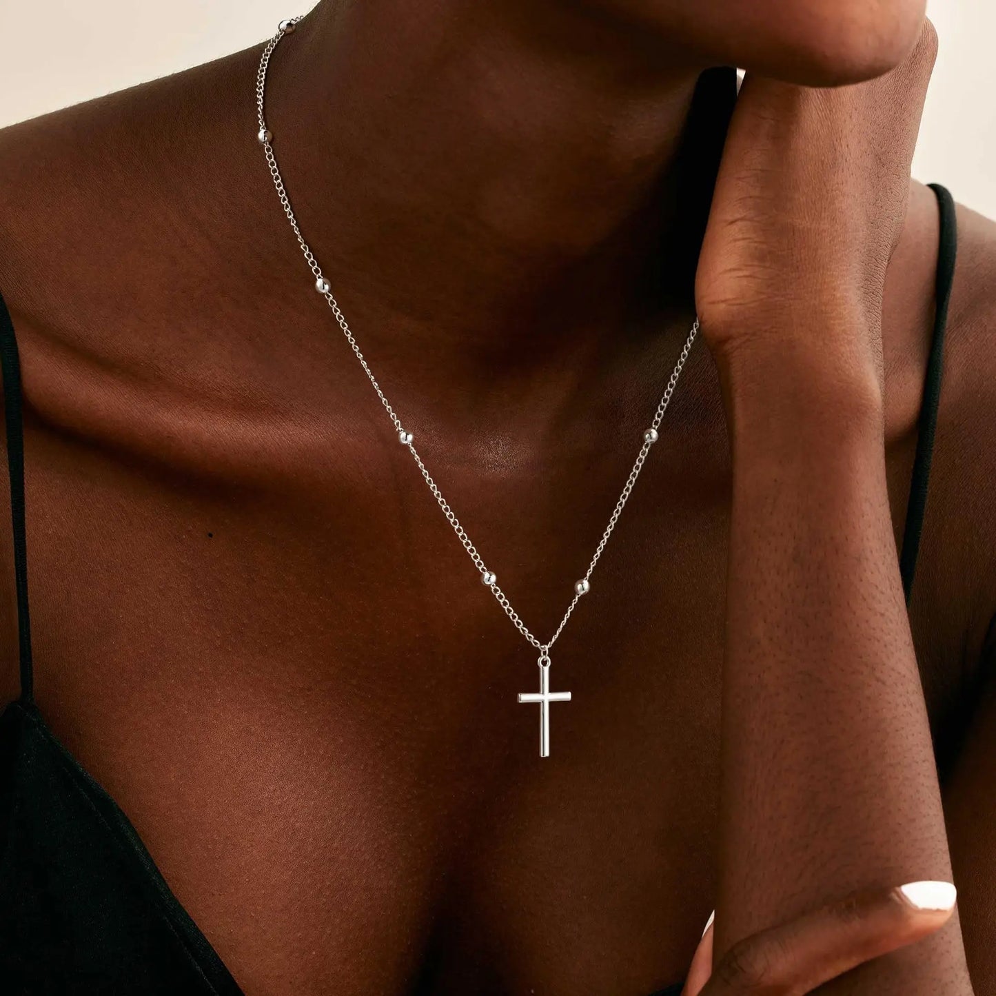 Nuevo collar de cruz de plata de ley 925